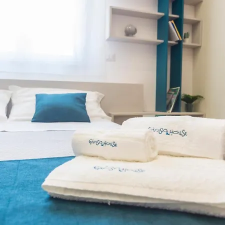 Giosahouse * Uggiano La Chiesa