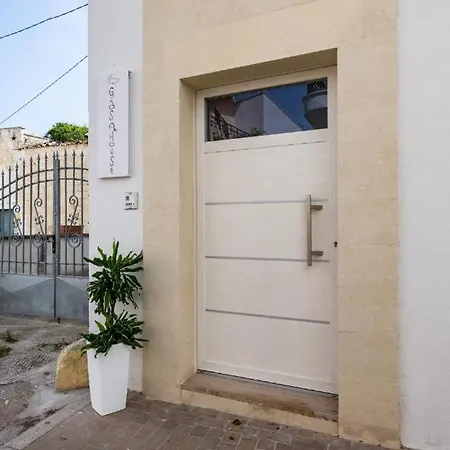 Giosahouse *